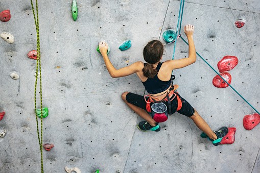 Escalade pour enfant : à quel âge et comment s'équiper ?